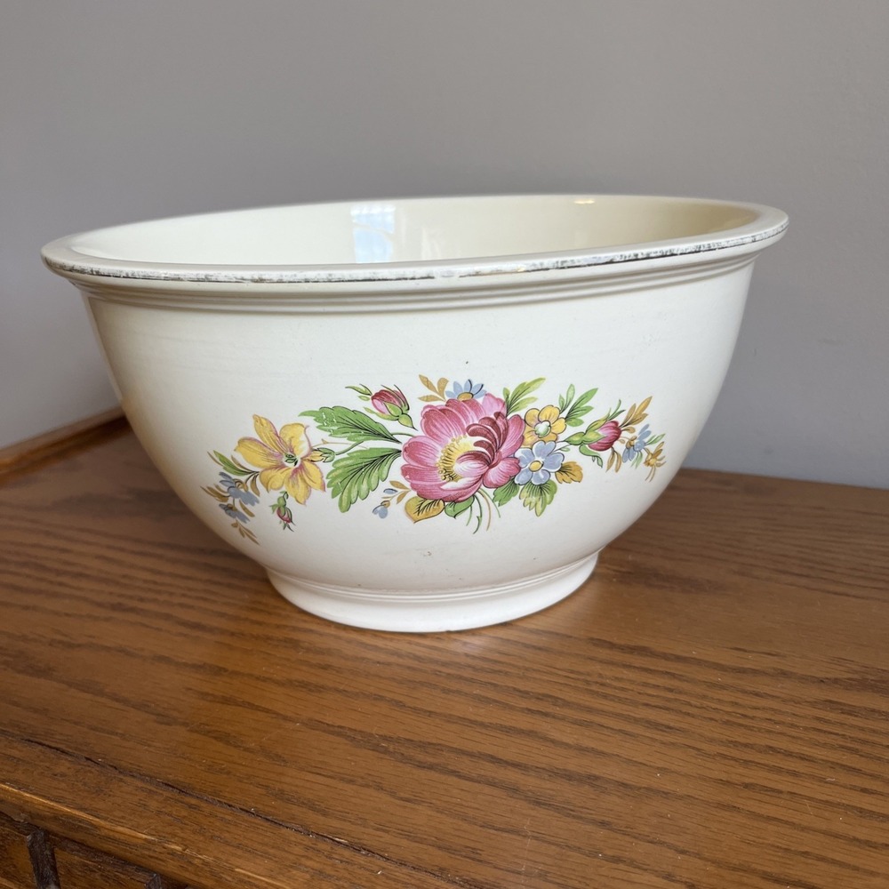 Vintage Homer Laughlin Kitchen Kraft OvenServe 10.5" Bowl Floral Spring Wreath